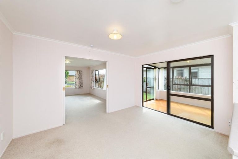 Photo of property in 1 Mcilwaine Place, Marton, 4710