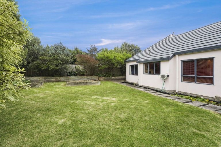 Photo of property in 112 Langdale Avenue, Paraparaumu, 5032