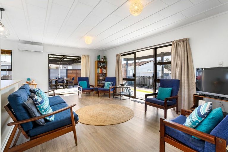 Photo of property in 215a Papanui Road, Whangamata, 3620