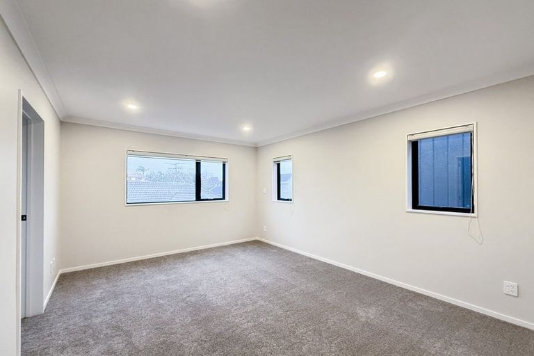 Photo of property in 38 Astoria Place, Northpark, Auckland, 2013