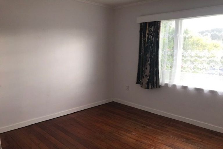 Photo of property in 1 Grey Street, Regent, Whangarei, 0112