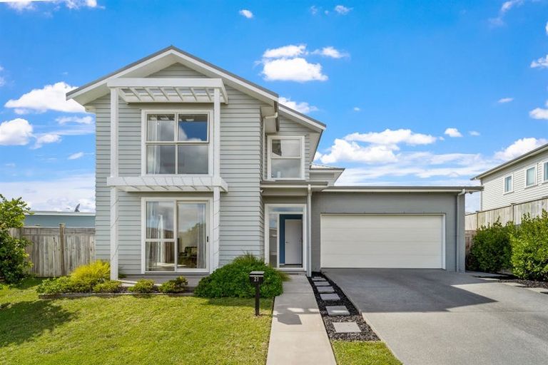 Photo of property in 21 Tyler Davies Drive, Red Beach, 0932