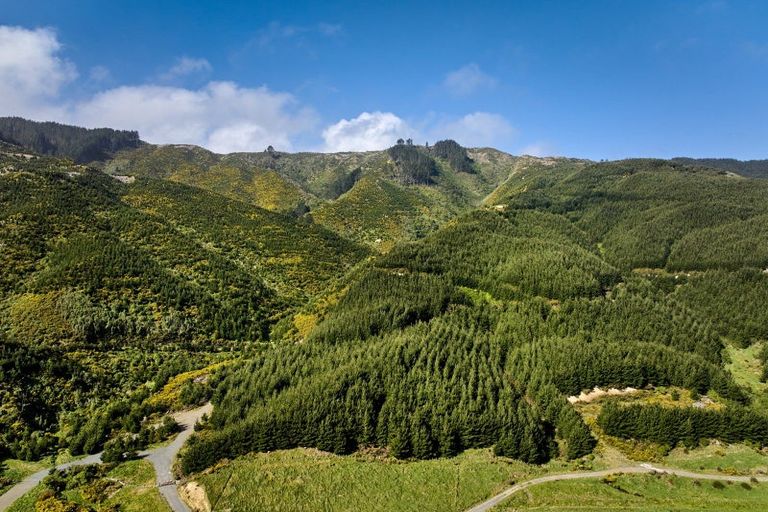 Photo of property in 850a Paekakariki Hill Road, Paekakariki Hill, Porirua, 5381