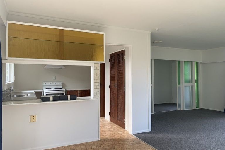 Photo of property in 33 Larchmont Grove, Totara Park, Upper Hutt, 5018