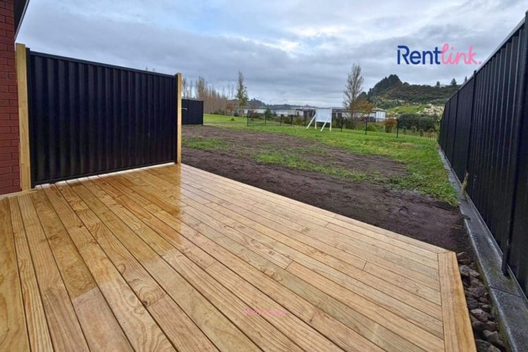 Photo of property in 85a Awataha Crescent, Pyes Pa, Tauranga, 3110