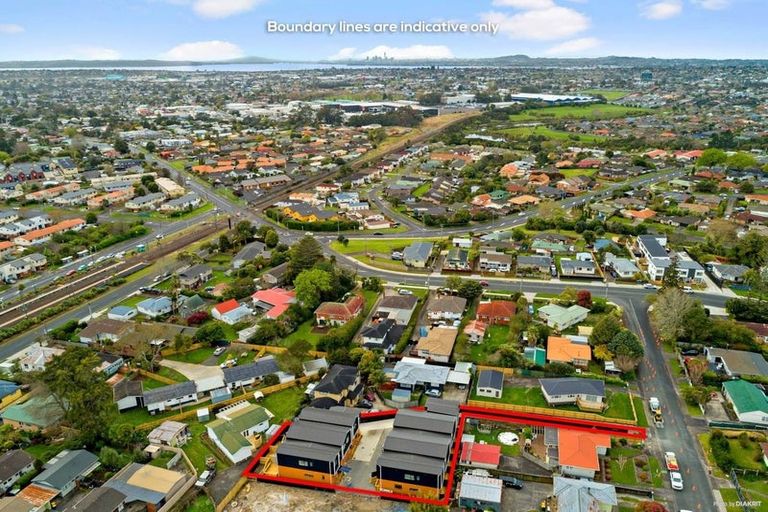 Photo of property in 2/46 Jillian Drive, Ranui, 0612