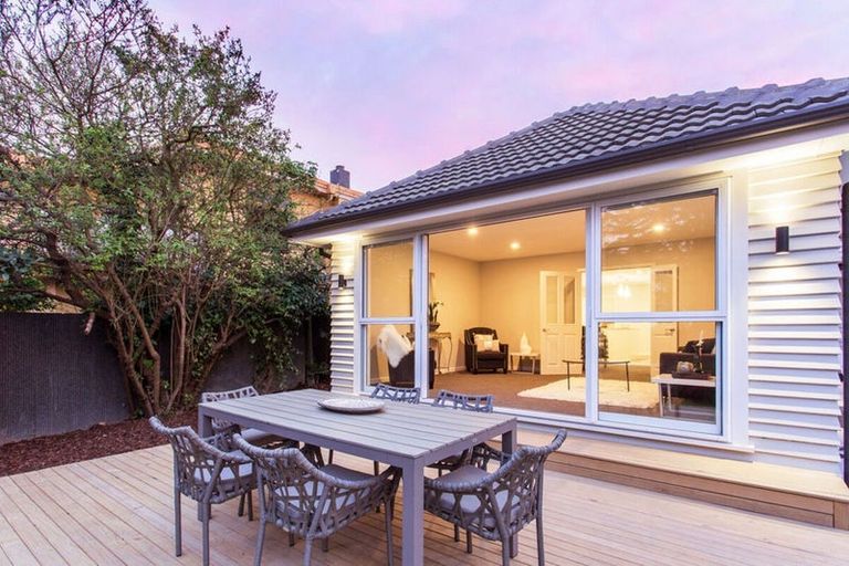 Photo of property in 70 Kellys Road, Mairehau, Christchurch, 8052