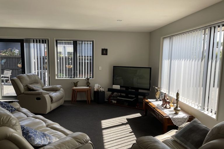 Photo of property in 16a Surrey Street, Linwood, Christchurch, 8062