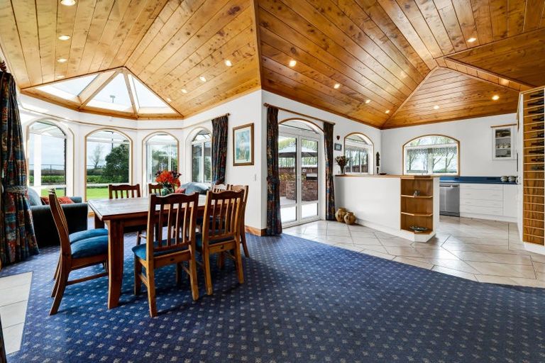 Photo of property in 211 Tawhiti Road, Hawera, 4672