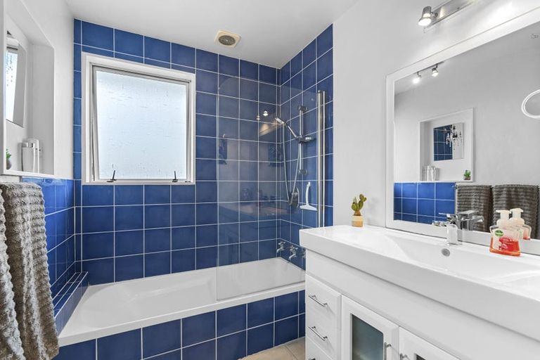 Photo of property in 20 Salcombe Terrace, Welbourn, New Plymouth, 4312