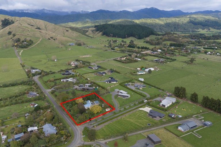 Photo of property in 126 Gladstone Road, Levin, 5571