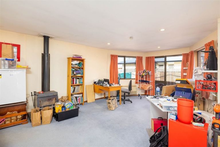 Photo of property in 33 Eders Road, Woodend, 7610