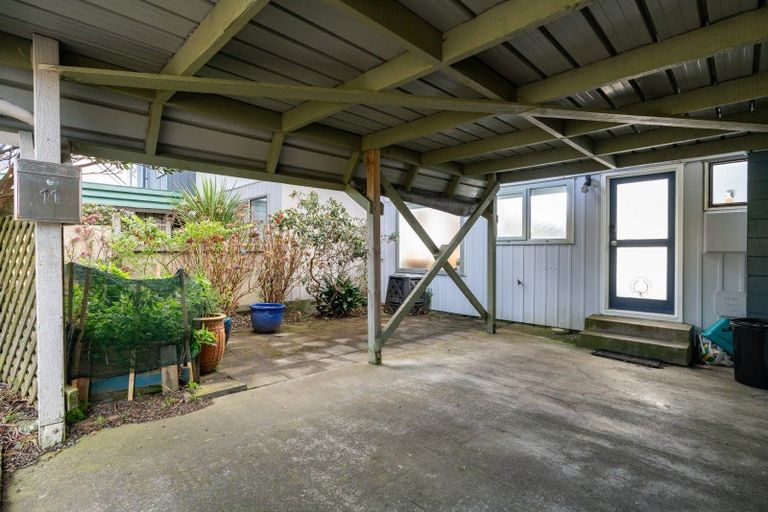 Photo of property in 11 Hollydale Grove, Churton Park, Wellington, 6037