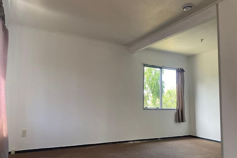 Photo of property in 198 Solar Road, Glen Eden, Auckland, 0602