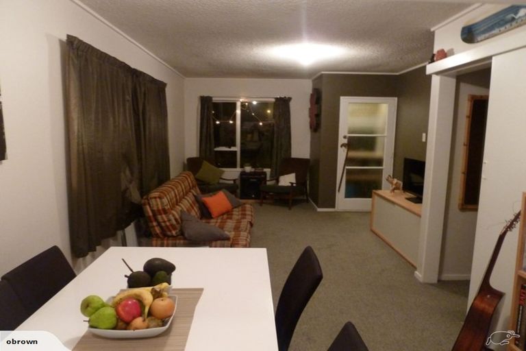 Photo of property in 218u2 Onepu Road, Lyall Bay, Wellington, 6022
