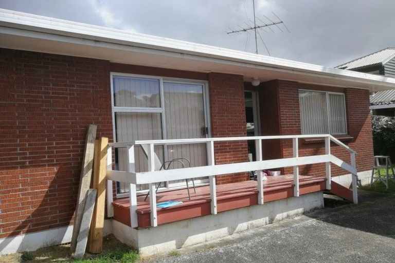 Photo of property in 18 Ramillies Place, Glenfield, Auckland, 0629