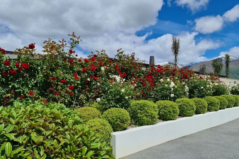 Photo of property in 47 Forest Heights, Wanaka, 9305