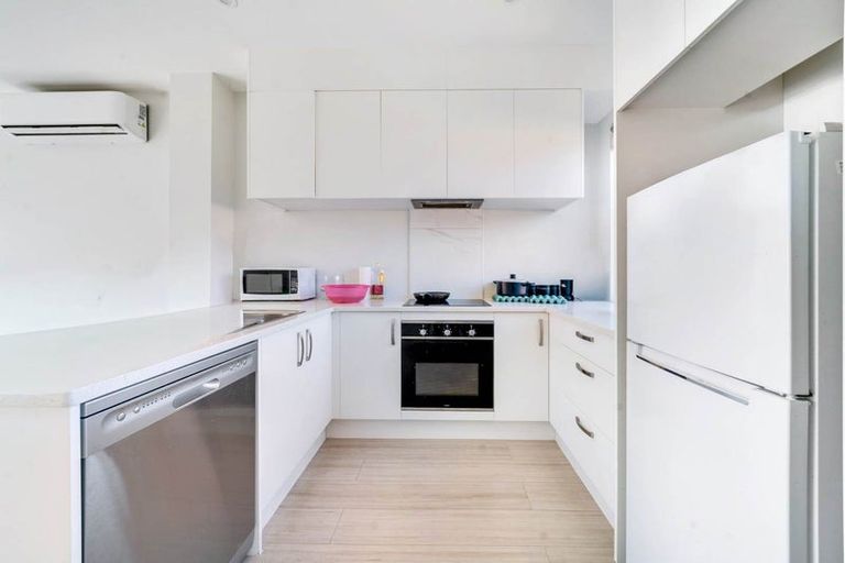 Photo of property in 1/15 Rush Place, Mangere, Auckland, 2022