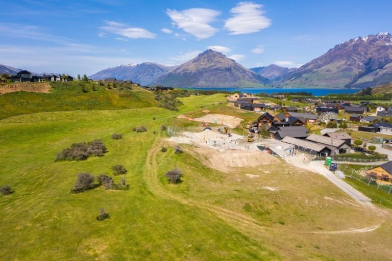 Photo of property in 14b Kinross Lane, Jacks Point, Queenstown, 9371
