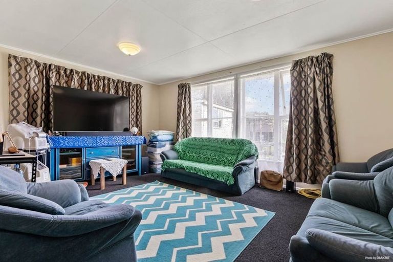 Photo of property in 28 Gilbert Road, Otara, Auckland, 2023