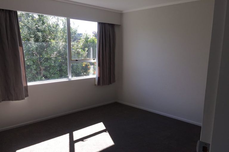 Photo of property in 43a Hicks Close, Whitby, Porirua, 5024