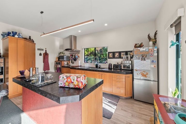 Photo of property in 1 Strachan Way, Highbury, Palmerston North, 4412