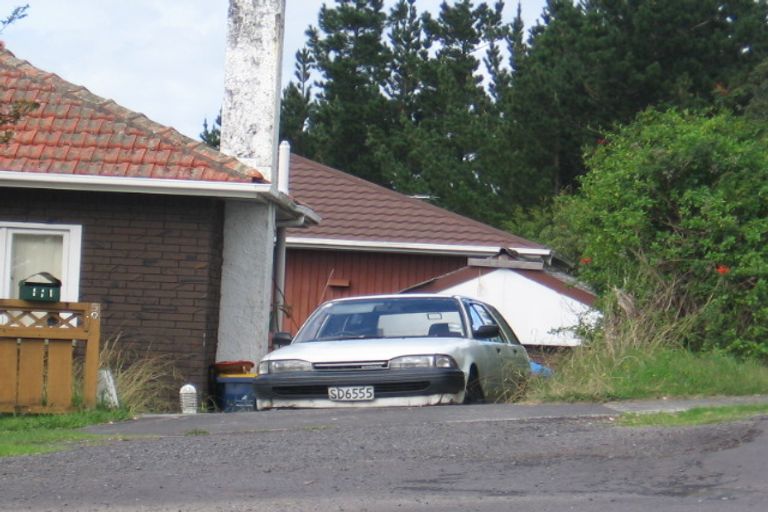 Photo of property in 50 West Coast Road, Glen Eden, Auckland, 0602