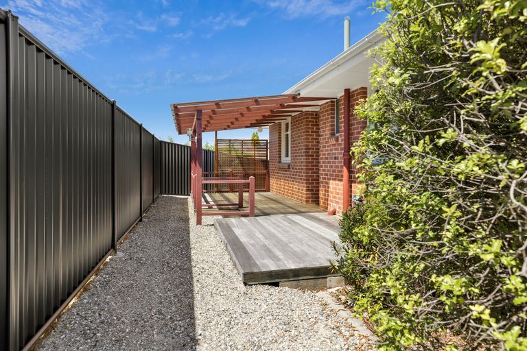 Photo of property in 102 Sunderland Street, Clyde, 9330