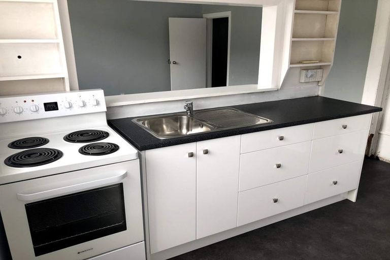 Photo of property in 39 Hall Street, Newtown, Wellington, 6021