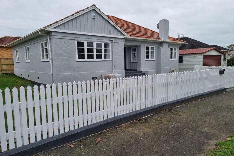 Photo of property in 1 Marire Avenue, Frankton, Hamilton, 3204