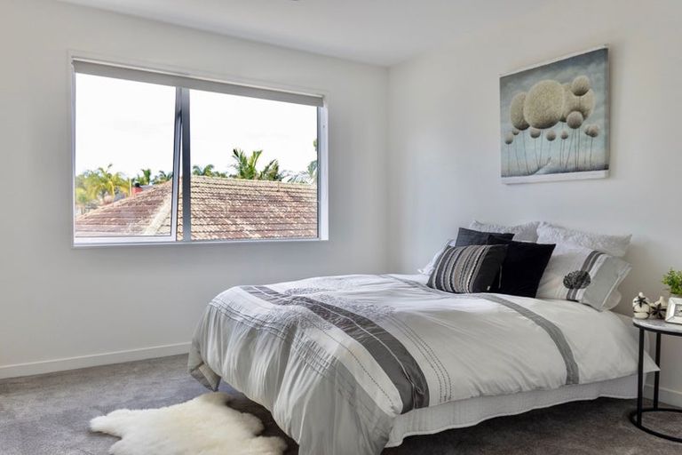 Photo of property in 5 Gladfield Lane, Te Atatu Peninsula, Auckland, 0610