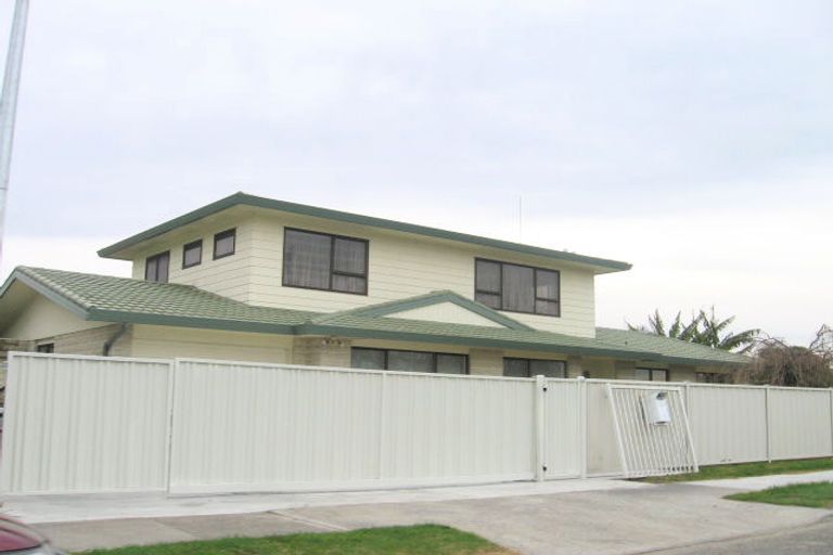 Photo of property in 215 Guppy Road, Taradale, Napier, 4112