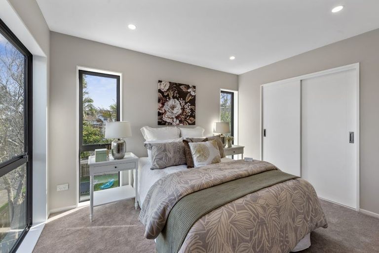 Photo of property in 50 Sandgate Avenue, Botany Downs, Auckland, 2010