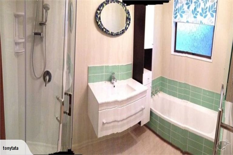 Photo of property in 23 Chipping Lane, Redwood, Christchurch, 8051