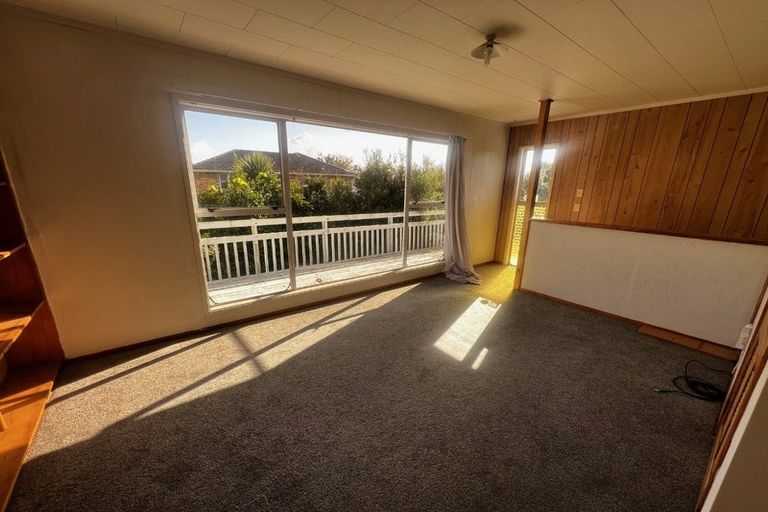 Photo of property in 279 Pakuranga Road, Pakuranga Heights, Auckland, 2010