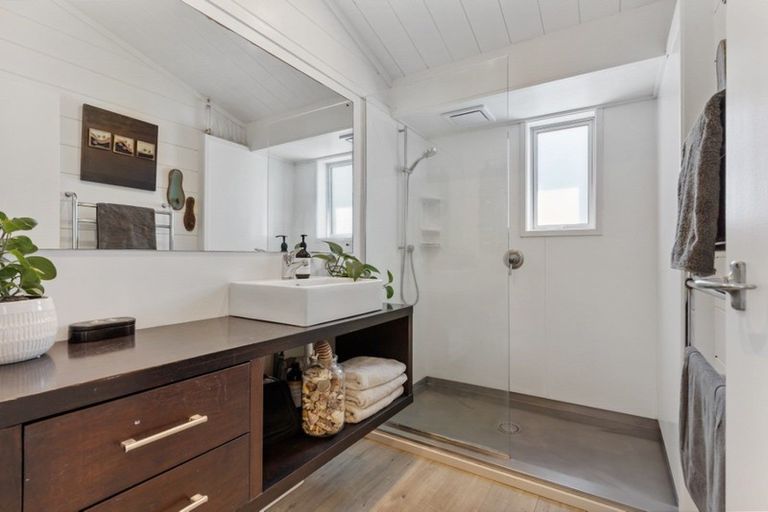 Photo of property in 115b Esplanade Drive, Whangamata, 3620