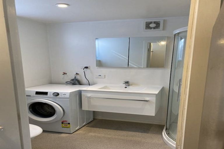 Photo of property in 12a Harland Street, Brooklyn, Wellington, 6021