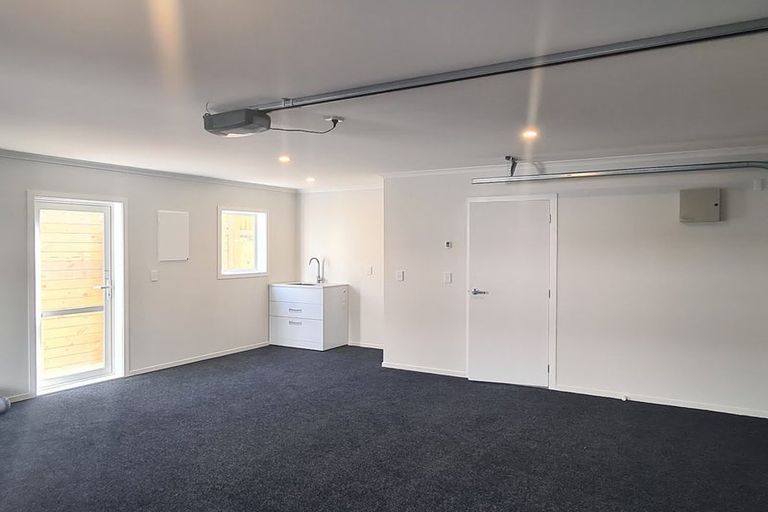 Photo of property in 47 Stockport Grove, Churton Park, Wellington, 6037