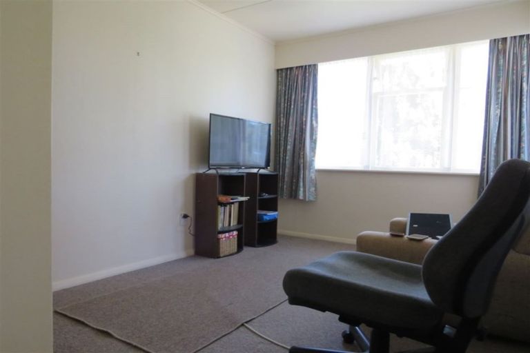 Photo of property in 76 Tiro Tiro Road, Levin, 5510