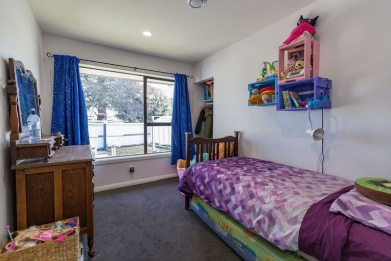 Photo of property in 13 Parker Street, Hornby, Christchurch, 8042