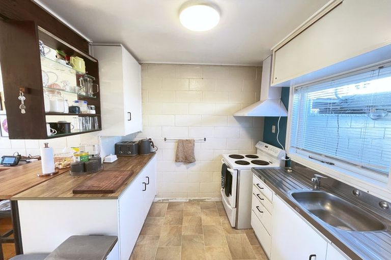 Photo of property in 33u3 Frankmoore Avenue, Johnsonville, Wellington, 6037