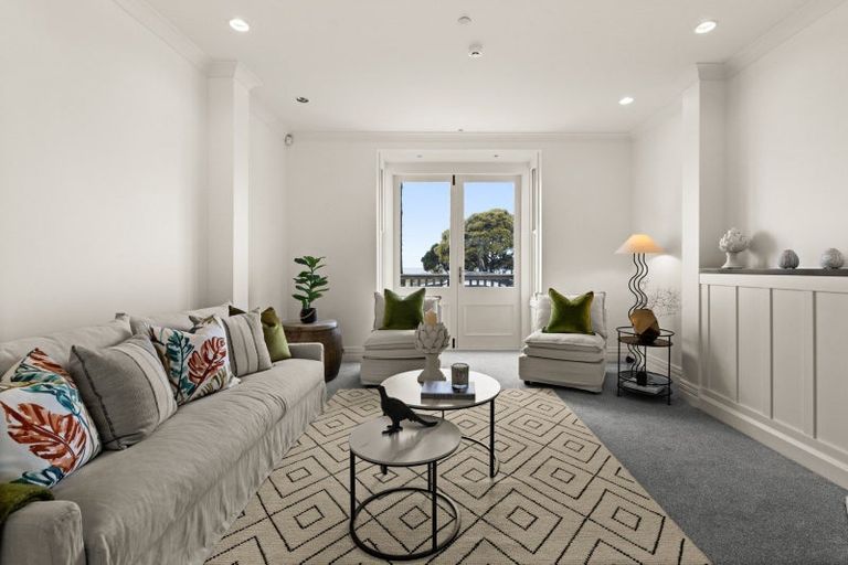 Photo of property in 201 Marine Parade, Napier South, Napier, 4110