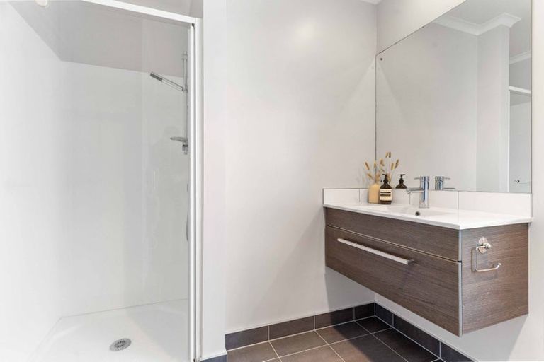 Photo of property in 6 Lester Street, Hobsonville, Auckland, 0616