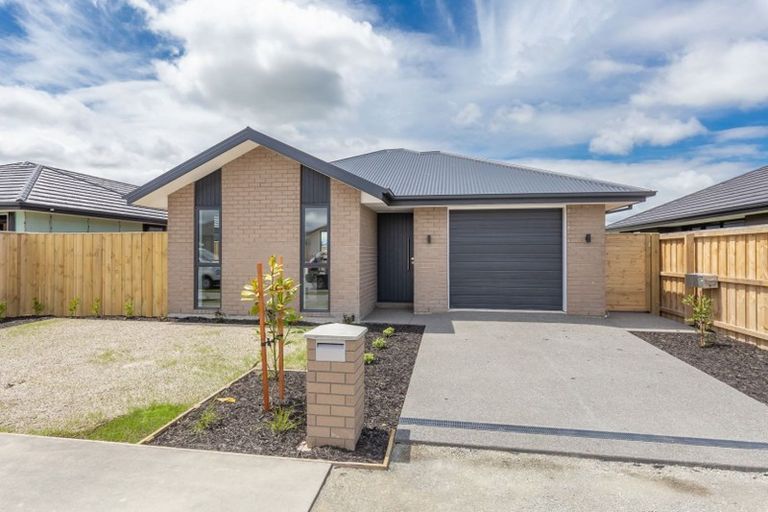 Photo of property in 68 Lady Isaac Drive, Rolleston, 7615