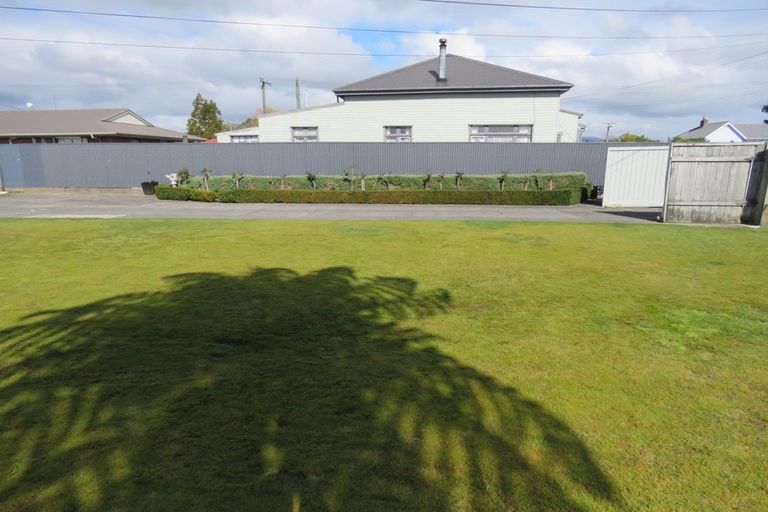 Photo of property in 115 Russell Street, Westport, 7825