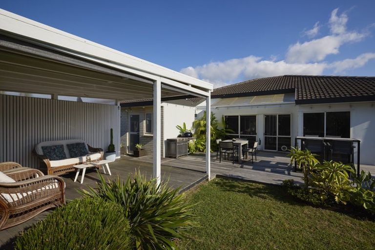 Photo of property in 22 Lotus Avenue, Mount Maunganui, 3116