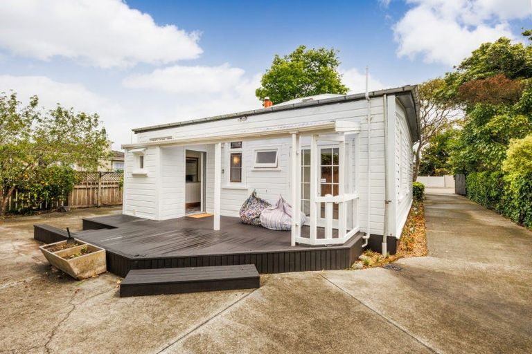 Photo of property in 294 Grey Street, Palmerston North, 4414