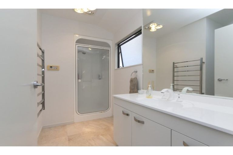 Photo of property in 16 Denehurst Drive, Waimauku, 0812