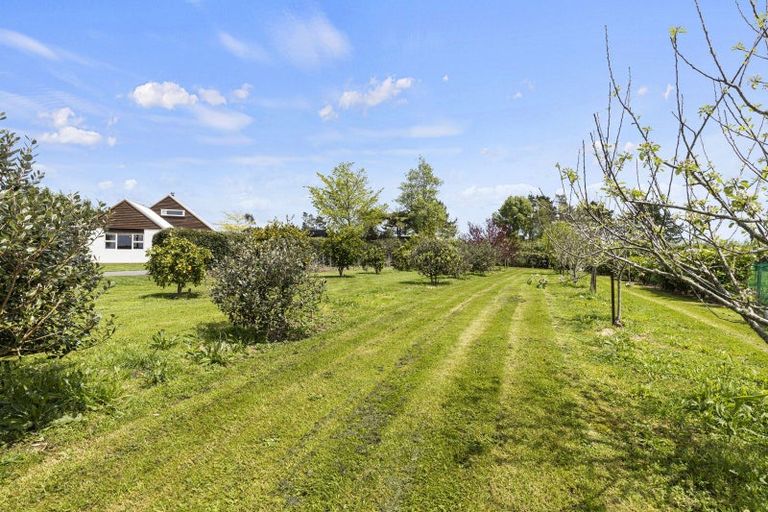 Photo of property in 124 Lower King Road, Tarurutangi, New Plymouth, 4372