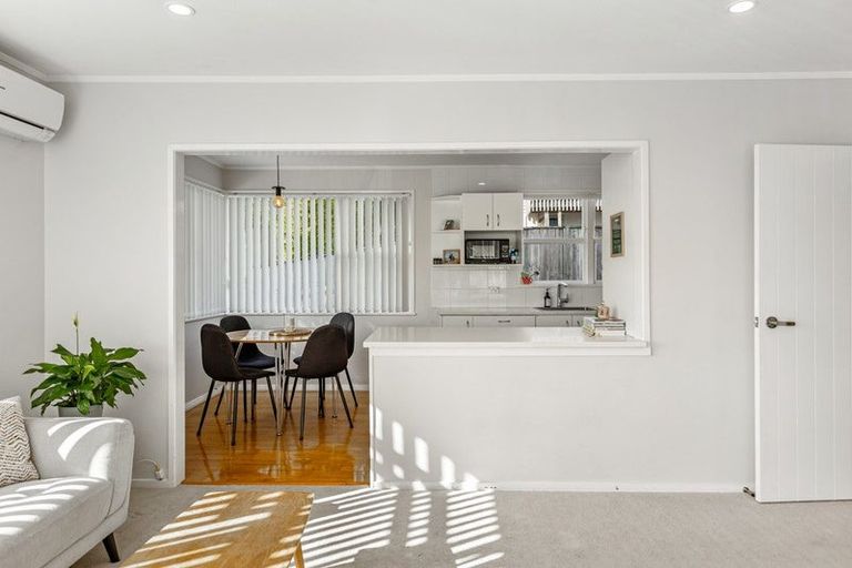 Photo of property in 39 Keegan Drive, Massey, Auckland, 0614